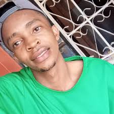 Lil Wayne with The police officer “Uncle Bob” who saved his life when he  attempted s*icide at 12 years old ❤ Lil Wayne