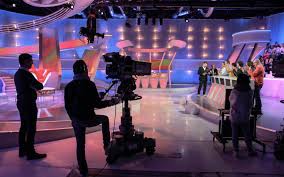 Maybe you would like to learn more about one of these? Deconfinement A La Tele Les Tournages D Emissions Reprennent Doucement Le Parisien