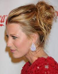 Chignon Rock Blake Lively Inspiration Cheveux Chignon Chignon Coiffe Decoiffe
