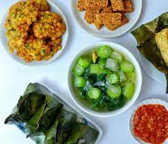 Saya terkadang juga ikut bingung jika ditanya. 10 Menu Masakan Sehari Hari Keluarga Paling Favorit