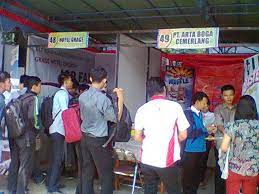 Satpolpp kota cirebon melakukan kegiatan jumat bakti sosial. Amankan Job Fair Satpol Pp Kota Cirebon Terjunkan Personel Radarcirebon Com
