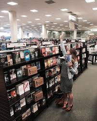 Have You Ever Found Yourself Lost In A Bookstore I Dont Have A Bookstore Close By So I Rarely Get To Go To The Bookstore Barnes And Noble Bookstore Design