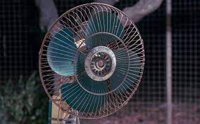 Fortunately, there are a few tricks you can use to cool down a room without an ac, which can be as easy as opening a window or turning on a fan. How To Cool A Room Without Ac The 7 Best Tips Utopia