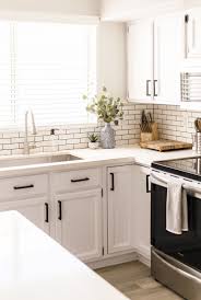 The alluring patterns and textures of these backsplashes will give you some major inspiration, guaranteed. White Kitchen Black Subway Tile Backsplash Decorkeun