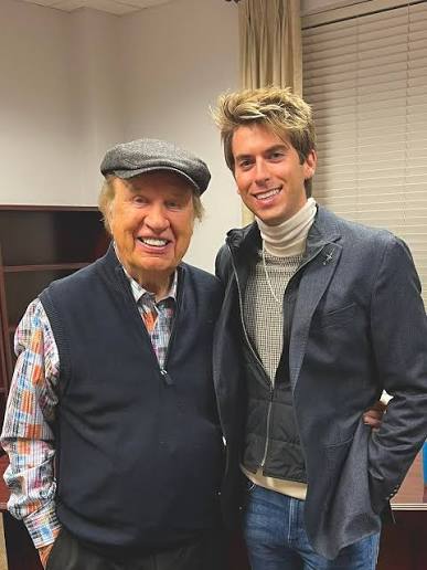 Happy 90th Birthday to a great mentor and friend! Mr. Bill Gaither has made  such an impact on gospel music and music around the world! Thank you for  your guidance and encouragement