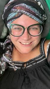 Hi 👋🏼 I’m SarahRuth, and I spent half my childhood in NYC and half in  Miami, Florida. All it takes to show me you love me is a cup of properly  made cafecito and some Cuban bread, or real lox & a ...