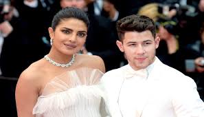 They each played it coy, though, when asked about their relationship in interviews following the event. Priyanka Chopra Nick Jonas Welcome 2021 With Zeal In Pda Filled Snaps