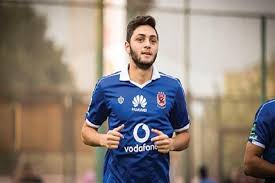 كشف سيد عبد الحفيظ مدير الكرة بالنادي الأهلي عن سبب تأخر عودة كريم نيدفيد لاعب وسط الفريق الأحمر إلى الأهلى رغم تماثله للشفاء من إصابة الركبة التى أبعدته عن المشاركة مع الفريق منذ أكثر من عامين. ÙƒØ±ÙŠÙ… Ù†ÙŠØ¯ÙÙŠØ¯ ÙŠØ®Ø¶Ø¹ Ù„Ø¬Ø±Ø§Ø­Ø© ØºØ¶Ø±ÙˆÙ Ø§Ù„Ø±ÙƒØ¨Ø© Ø§Ù„ÙŠÙˆÙ… Ø¨Ø£Ù„Ù…Ø§Ù†ÙŠØ§ ÙƒÙˆØ±Ø©