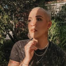 Roxanne Trahan's Instagram, Twitter & Facebook