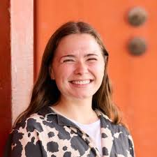 Honored to be one of this semester's Distinguished Students. It's  bittersweet for my time in the Visualization program to be coming to an  end. I've been lucky enough to work with dozens