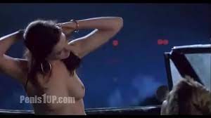 Anne Hathaway - Havoc (in car) - XNXX.COM
