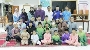 Rumah yatim surabaya, banyak metoda dalam mendidik anak baik di dalam ruangan kelas (indoor) ataupun luar kelas (outdoor), begitupun bagi rumah yatim cabang surabaya kegiatan yang digelar pada minggu (13/03), bertempat di salah satu taman kota tepatnya di taman flora kota surabaya. Alumni Ktys Rai 22 Anak Yatim Home Tuaran Utusan Borneo Online