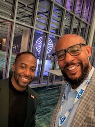 REALationships matter. 🤝 Great seeing my good friend Kelly Brooks in DC  last week! KB is one of the top executive search professionals in the  country, and helped me jumpstart my speaking