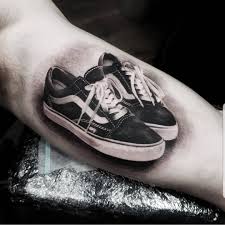 Nahuel Fioroni Adli Kullanicinin Tattoos Sneakers Panosundaki Pin Goruntuler Ile Dovme