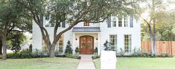 Fixer Upper Season 3 Episode 9 The Chip 2 0 House House Exterior House Paint Exterior White Brick Houses