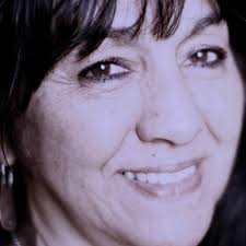 Aida Toledo's Instagram, Twitter & Facebook