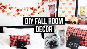 Decorating a small bedroom can often be a challenge as you're working with a compact space, but we've got a few smart tips on how to utilise the space you do have to help you create the illusion of a bigger room. Cozy Room Decor Diy Novocom Top