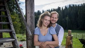 6 wochen vorschau rote rosen. Sturm Der Liebe Vorschau Traumhochzeit Und Ehebruch So Geht Es Bei Sdl Weiter News De