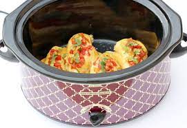 Easy Crock Pot Queso Chicken Recipe Just 5 Ingredients And You Ve Got An Off The Charts Delici Chicken Crockpot Recipes Crockpot Recipes Easy Chicken Recipes