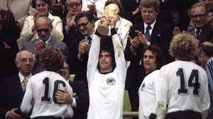 A prolific striker renowned for his clinical finishing, especially in and. Khcsgpawpvfscm