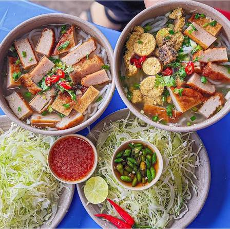 Ngon khó cưỡng 'BÚN CHẢ CÁ SỨA NHA TRANG' 😍] Mê món này thì phải ghé đây "  Bán bún cá Nha Trang mà nước dùng thanh, hổng hề tanh một tẹo