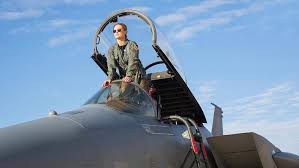 Captain marvel is an extraterrestrial kree warrior who finds herself caught in the middle of an intergalactic battle between her people and the skrulls. Kapitan Marvel Ogladaj Online Caly Film Pl Cda Hd Zalukaj