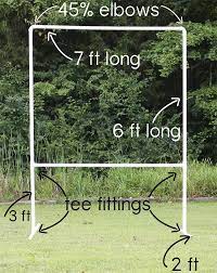 How To Make An Easy Diy Outdoor Movie Screen Diy Outdoor Movie Screen Backyard Movie Screen Outdoor Movie Screen