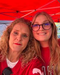 Jennifer G. Mills (@jennifergmillsphotography) • Instagram फोटोहरू र  भिडियोहरू