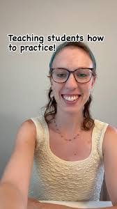 Stephanie Ashman's Instagram, Twitter & Facebook