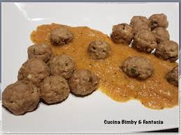 Metti le patate e le zucchine nel boccale del bimby con l'olio e fai rosolare 3 min.100° vel.1, aggiungi il brodo e fai cuocere 10 min. Polpette Con Crema Di Zucchine E Carote Con Bimby Cucina Bimby Fantasia