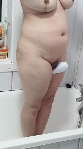 Step Mom Caught Naked in Bathroom by Step Son: Amateur Porn