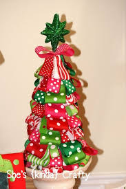 Como Hacer Pinos Navidenos Con Liston Cinta De Arbol De Navidad Navidad Diy Decoracion De Navidad