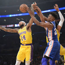 De la wikipedia, enciclopedia liberă. Lakers Rumors Jimmy Butler Wore Purple And Gold Shoes On Instagram So Let The Speculation About Free Agency Begin Silver Screen And Roll