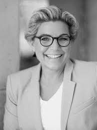 Sandra Trost's Instagram, Twitter & Facebook