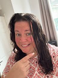 Wax change with a new mixology today. Let's see what this smells like. Pink  lemon water and pink promenade. 💗