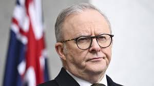 Christian Beale's Instagram, Twitter & Facebook