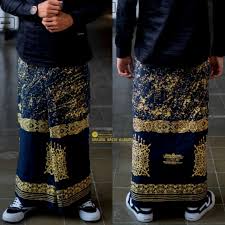 Ada info wisata, pemerintahan, agama, pendidikan, politik, kuliner. Afshin Store Sarung Batik Pekalongan Cheap Best Best Newest Cap Batik Sarung Shopee Singapore
