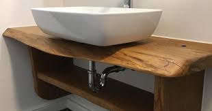 Handwaschbecken aus sanitärkeramik oder aufsatzwaschbecken aus glas, naturstein oder holz. Waschtische Der Holzwurm