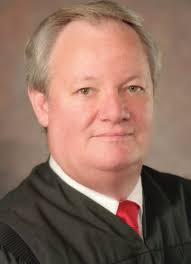 2010 Guide to Louisiana Courts.indd