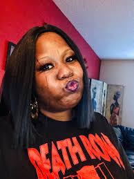 I would have loved to communicate with you but you don't give the chance to  😔😔😔