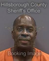 Principal of Town and Country Elementary School was arrested for DUI and  fleeing to elude