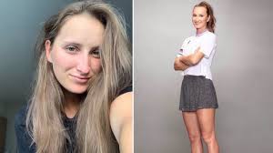 O další parádní placku se postarala markéta vondroušová. Nova Tenisova Hvezda Marketa Vondrousova Je Ji Teprve 19 Neboji Se Ukazat V Plavkach Extra Cz