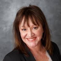 Andrea Mroz's Instagram, Twitter & Facebook