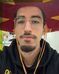 Son Excellence l'ambassadeur du Royaume d'Espagne au Canada, monsieur  Alfredo Martínez Serrano, visitait l'USB le vendredi 22 mars dernier. À  l'occasion de sa visite officielle à Winnipeg, l'ambassadeur a participé à  une