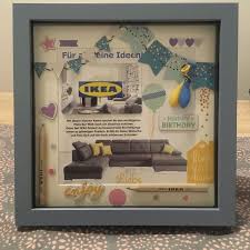 Ikea Gutschein Im Bilderrahmen Meine Freundin Hat Sich Ein Sofa Gekauft Und B Blog In 2020 Geschenke Verpacken Gutschein Gutscheine Verschenken Gutschein Geburtstag