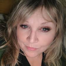 Who can give a presentation about beekeeping to a classroom of 3-5 year  olds?