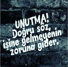 Bombasi atip kacmak,oyuncak yilan ve bocekleri birine atip komikmis gibi gulmek. Flort Sakalar Sarki Sozleri