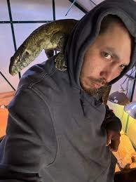 LETSSEE SEE YOUR LET'S ENCLOSURE SATURDAY!!!