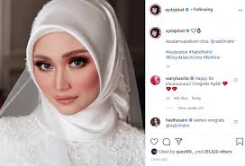 Berikut adalah alat yang akan digunakan dalam cara pakai tudung bawal satin Tips Tudung Bawal On Point Terbentuk Sepanjang Hari