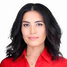 Mahsa Tehrani's Instagram, Twitter & Facebook